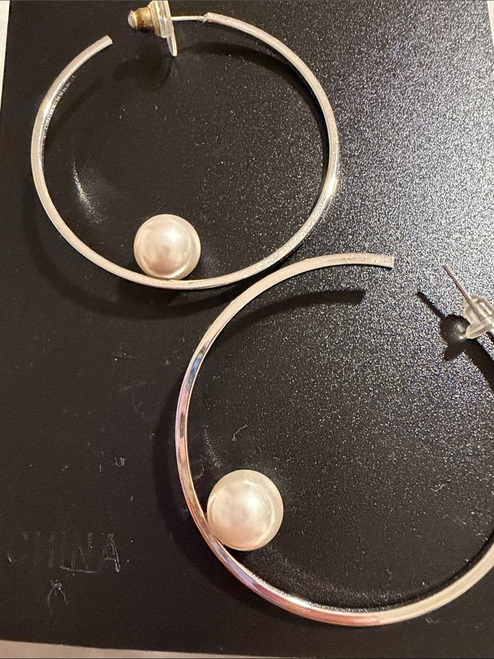Classic Silver Hoop Earrings with Pearl Accent - Unbranded